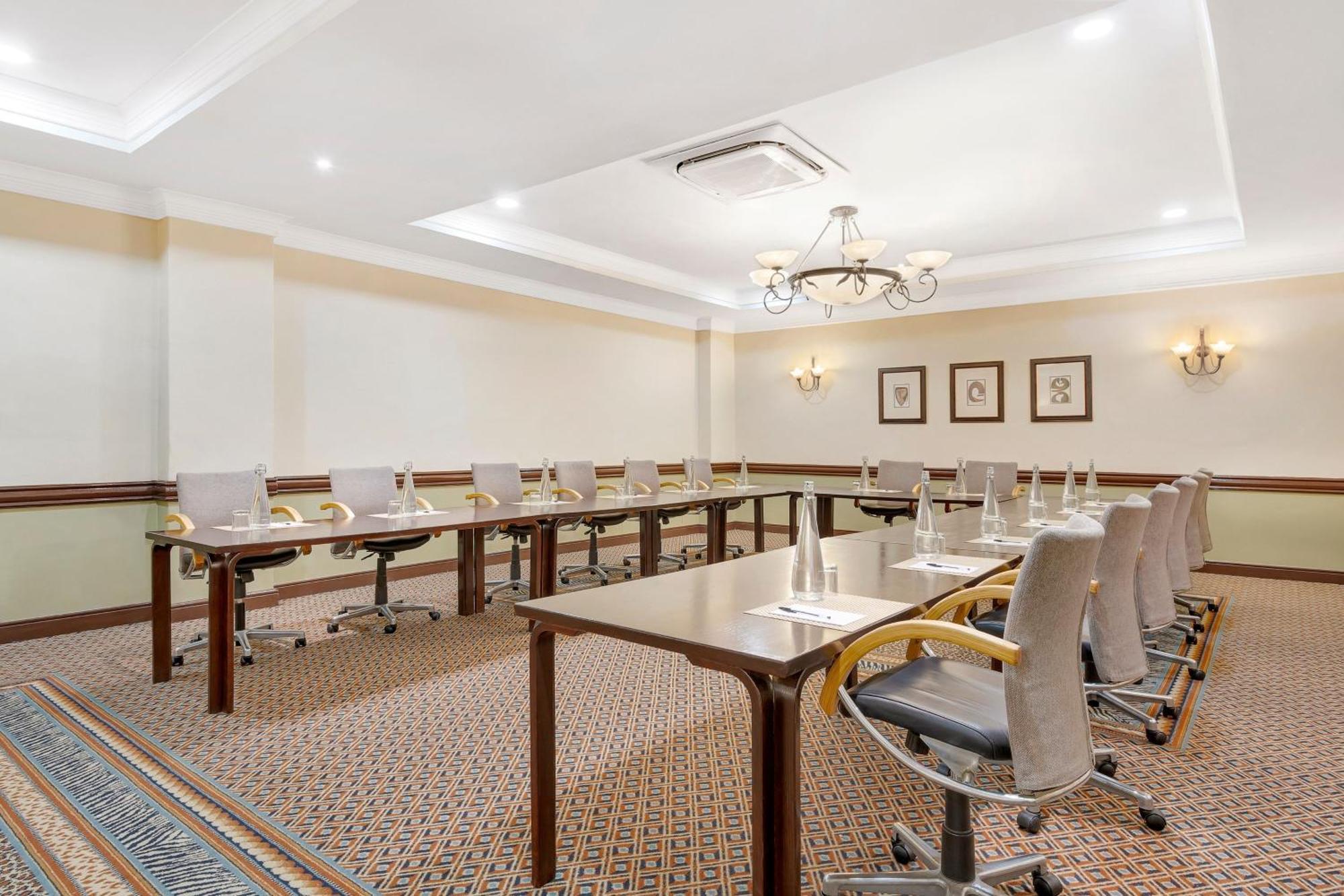 Protea Hotel By Marriott Blantyre Ryalls Ngoại thất bức ảnh