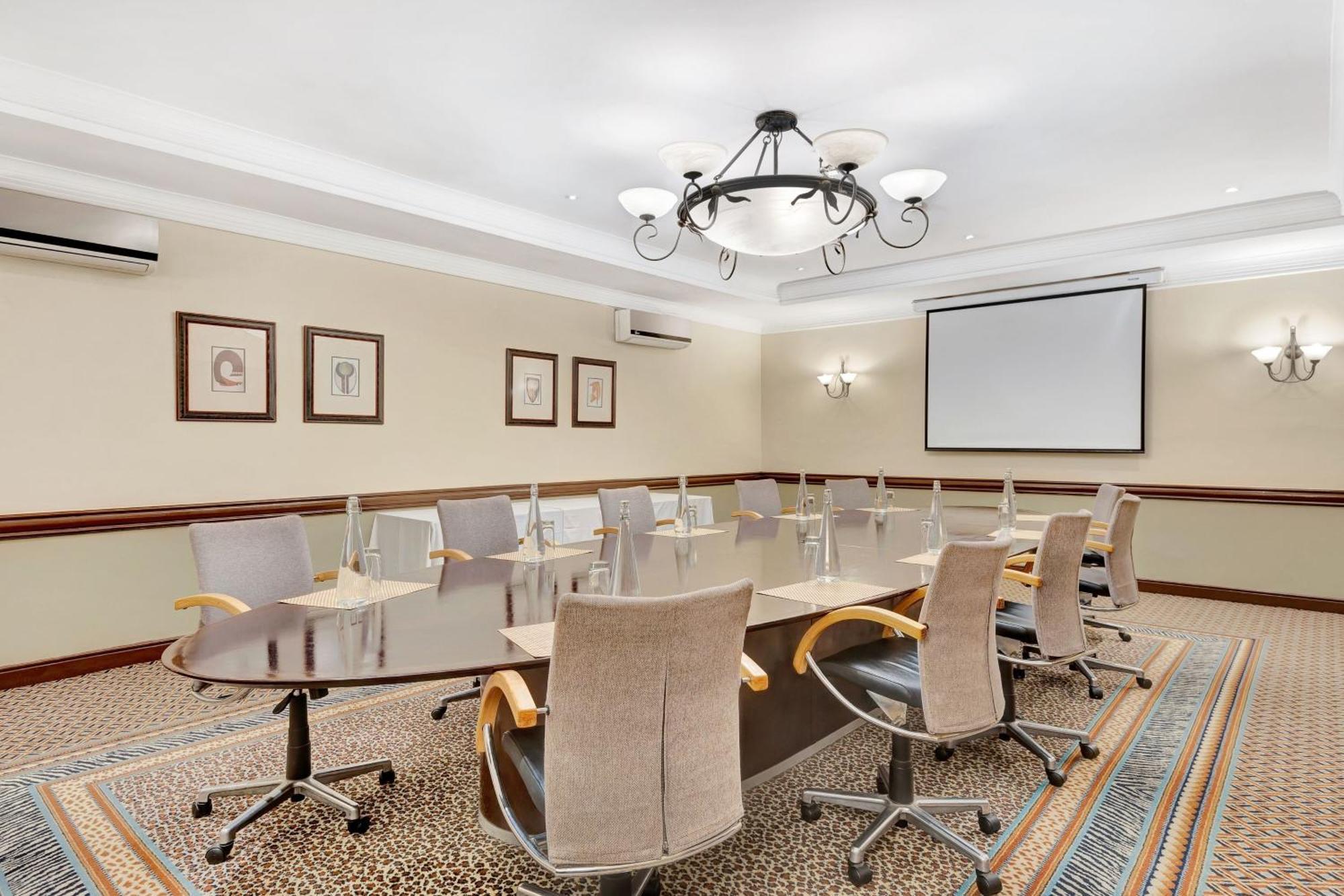 Protea Hotel By Marriott Blantyre Ryalls Ngoại thất bức ảnh