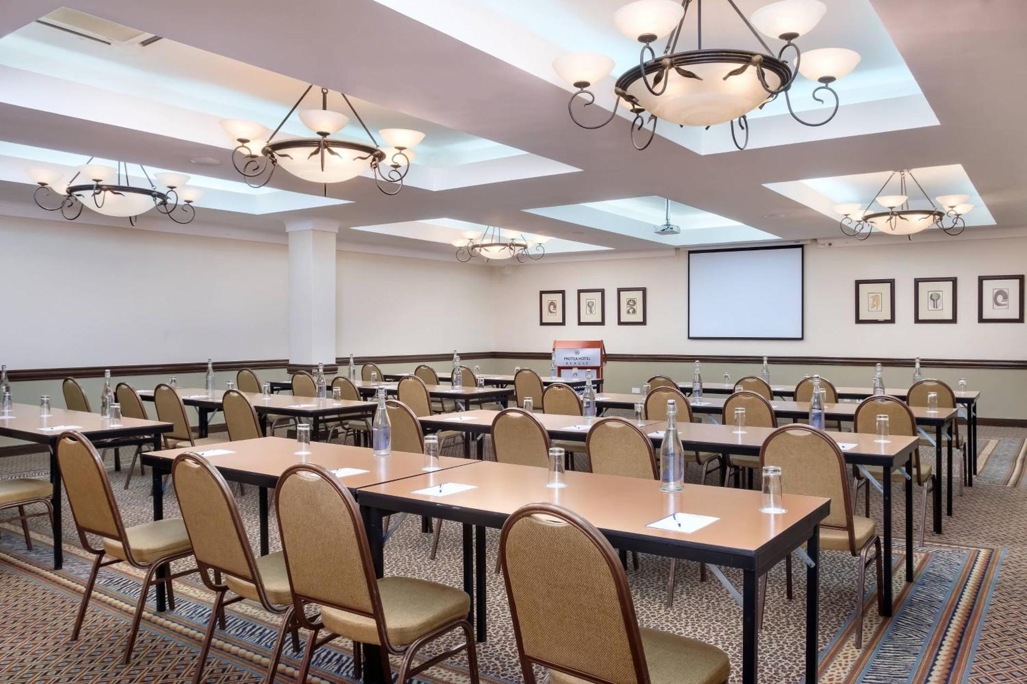 Protea Hotel By Marriott Blantyre Ryalls Ngoại thất bức ảnh
