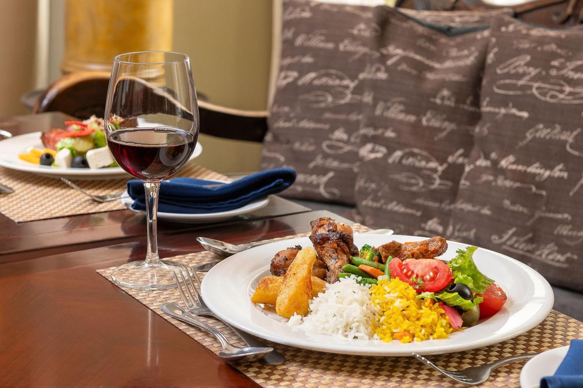 Protea Hotel By Marriott Blantyre Ryalls Ngoại thất bức ảnh
