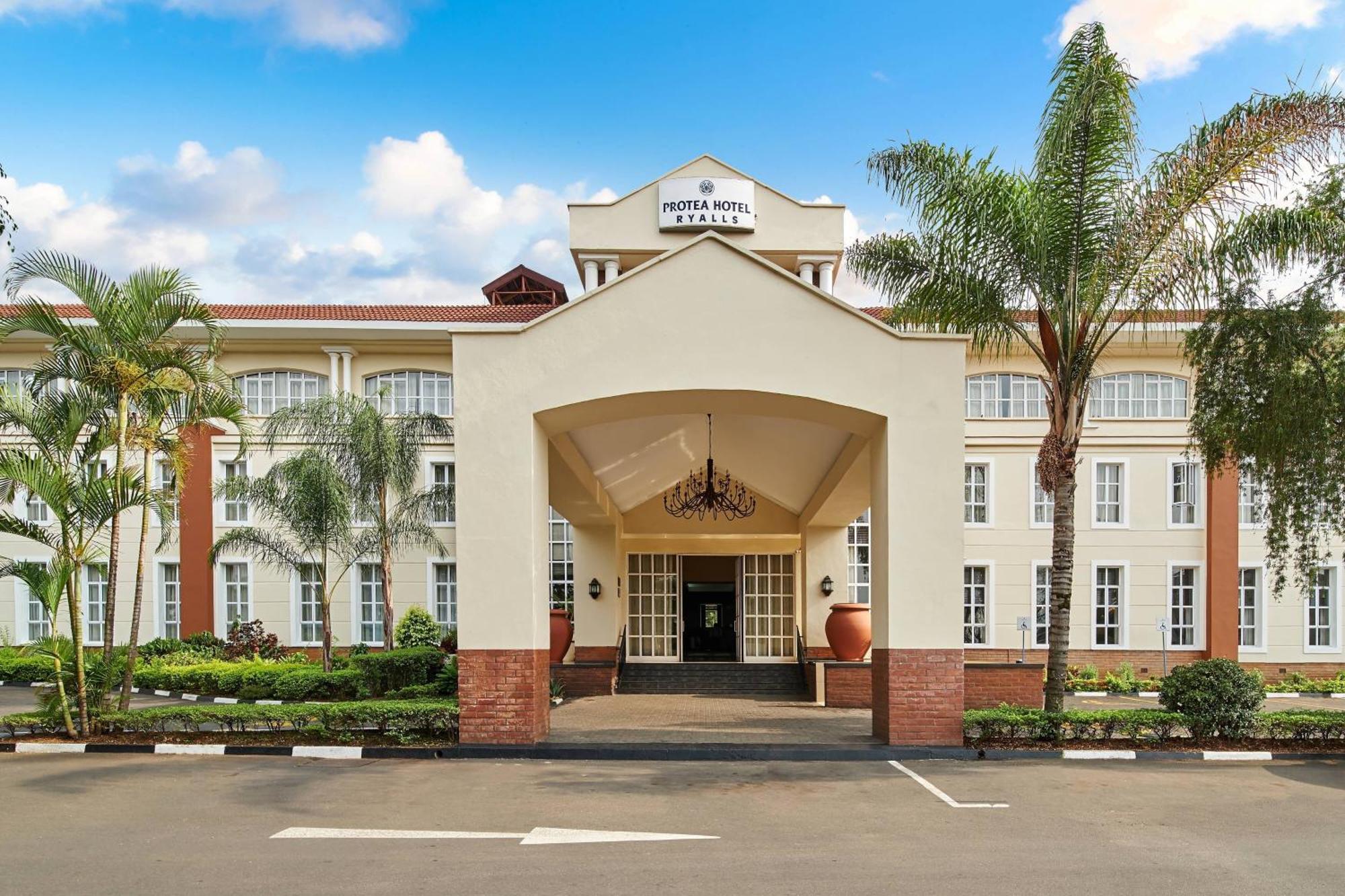 Protea Hotel By Marriott Blantyre Ryalls Ngoại thất bức ảnh
