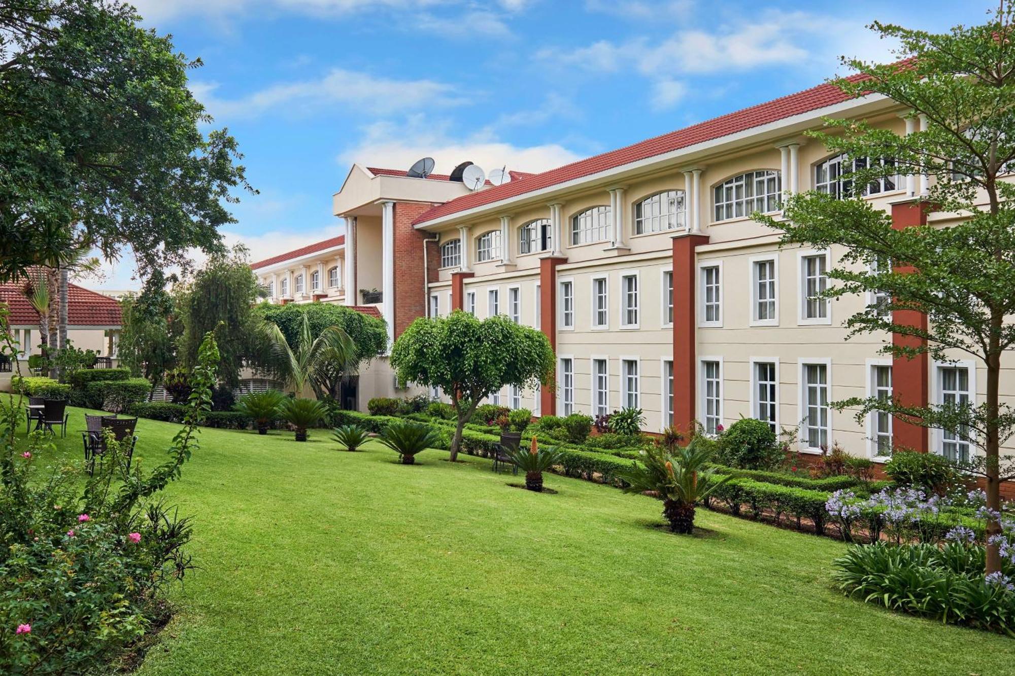 Protea Hotel By Marriott Blantyre Ryalls Ngoại thất bức ảnh