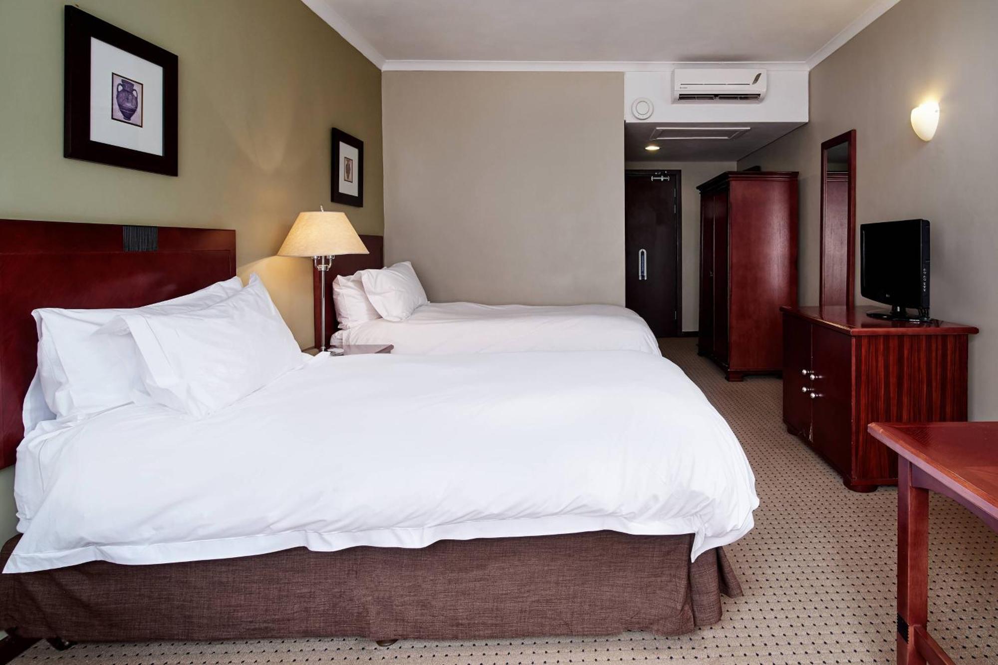 Protea Hotel By Marriott Blantyre Ryalls Ngoại thất bức ảnh