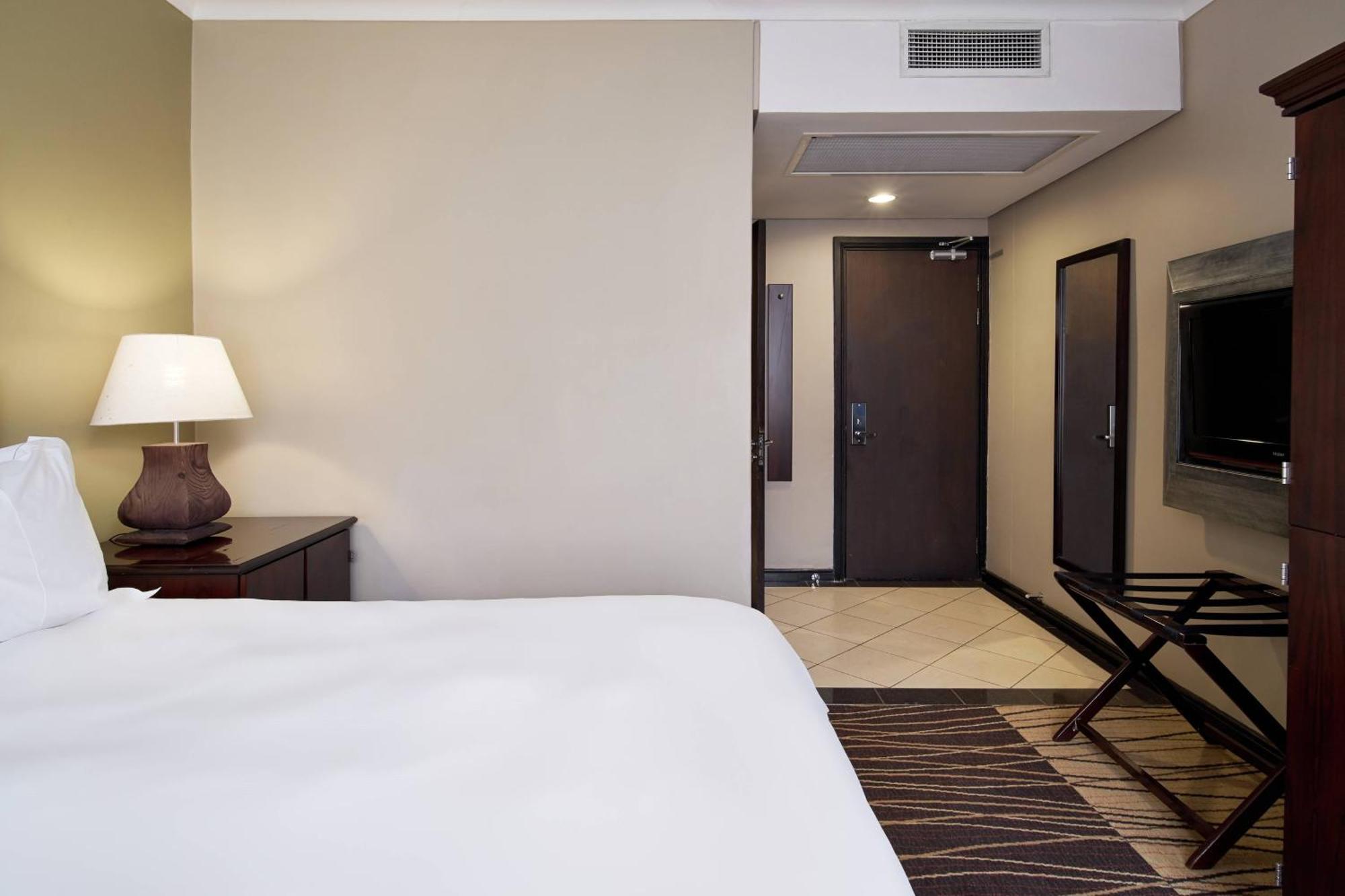 Protea Hotel By Marriott Blantyre Ryalls Ngoại thất bức ảnh