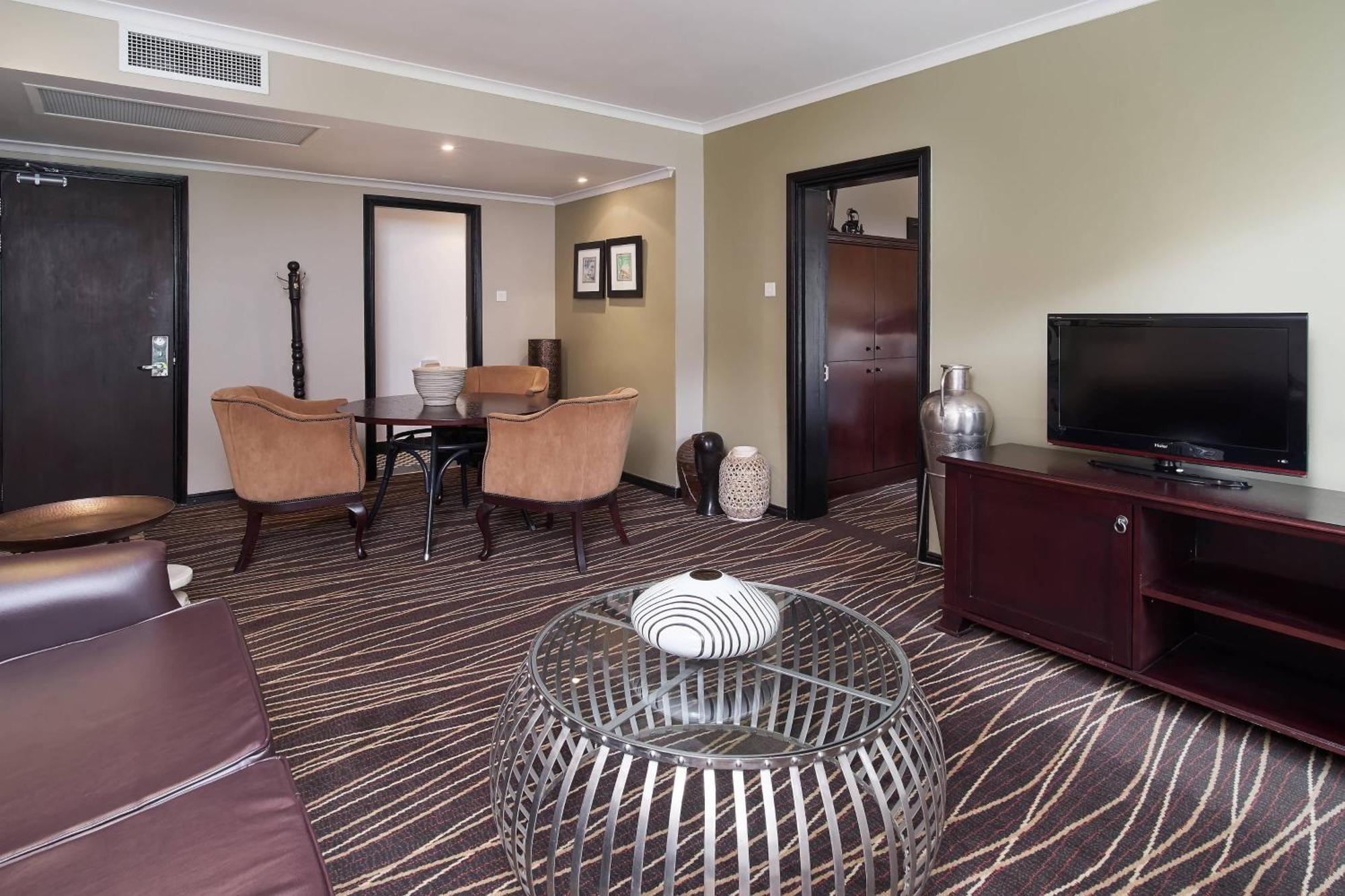 Protea Hotel By Marriott Blantyre Ryalls Ngoại thất bức ảnh